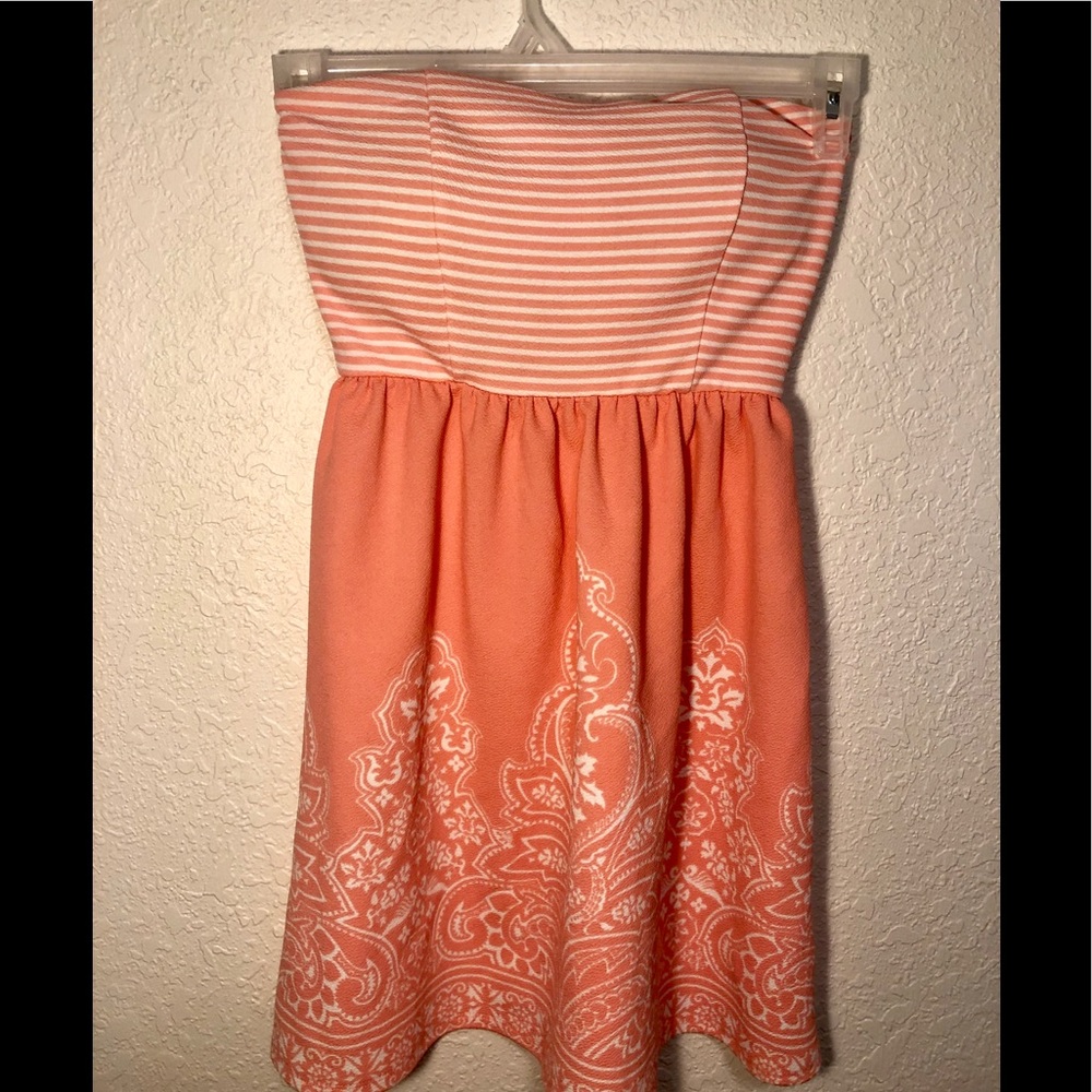 Strapless dress